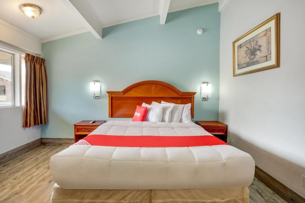 Oyo Hotel Lake Charles La I-10 外观 照片