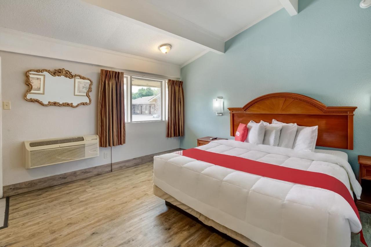 Oyo Hotel Lake Charles La I-10 外观 照片